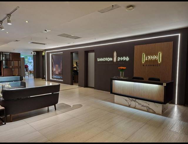 1 BEDROOM APARTMENT FOR SALE IN SANDTON CITY